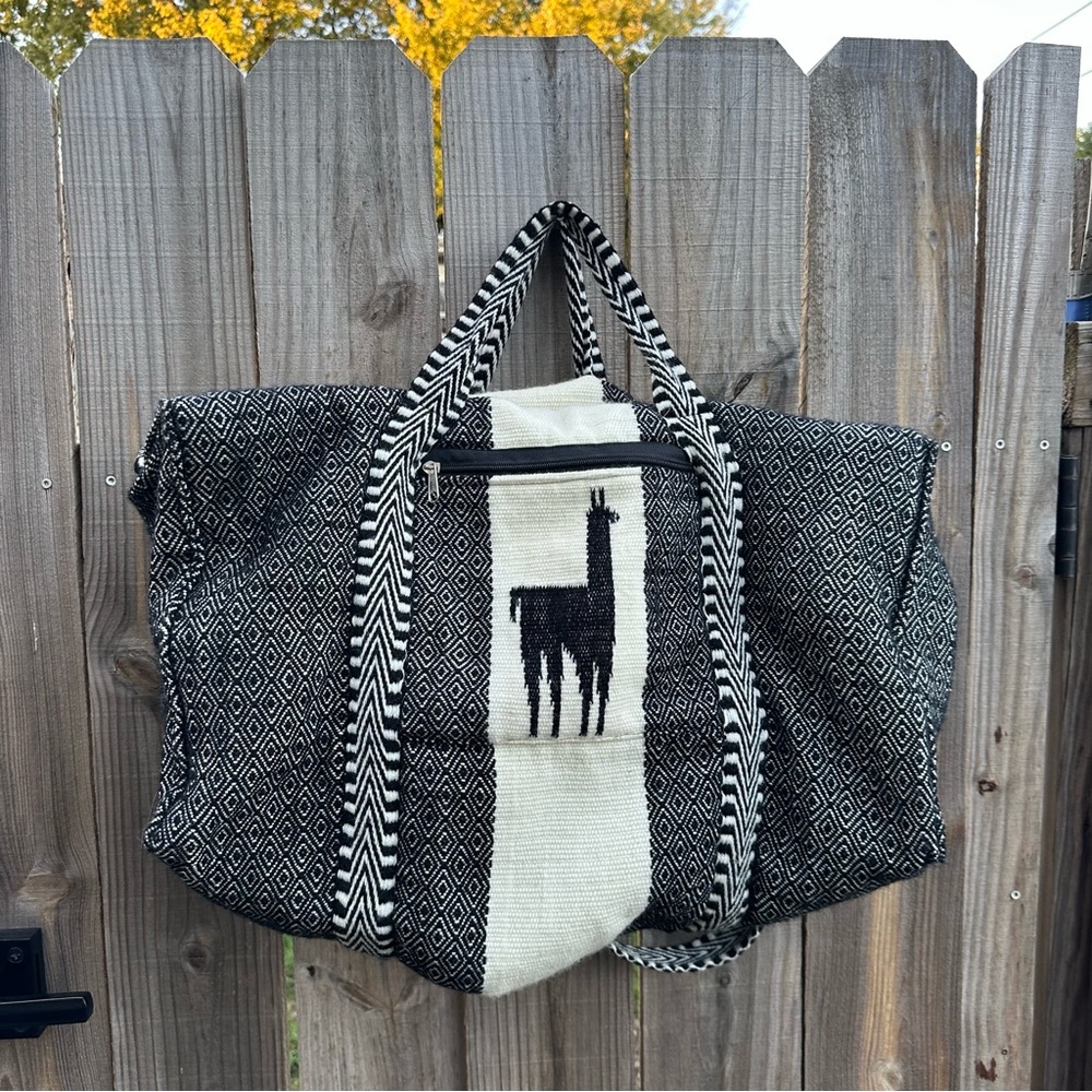 Travel Bag with Blended Alpaca Wool